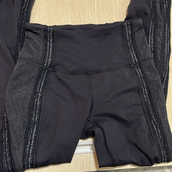 Lululemon power lines - Picture 3 of 5